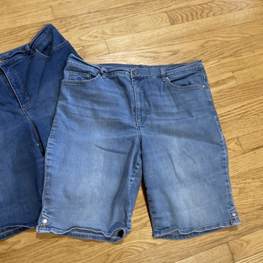 2 pair Gloria Vanderbilt Amanda Bermuda Denim Jean Shorts size 18 - Picture 2 of 14